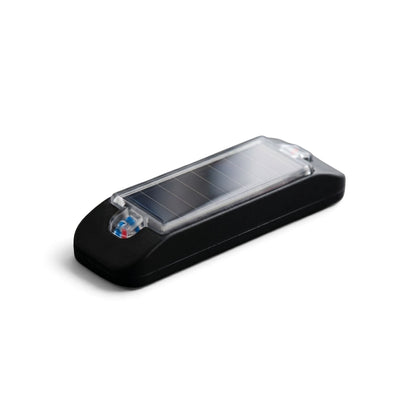 zero2cart solar car warning light with black shell and integrated solar panel for automatic nighttime flashing
