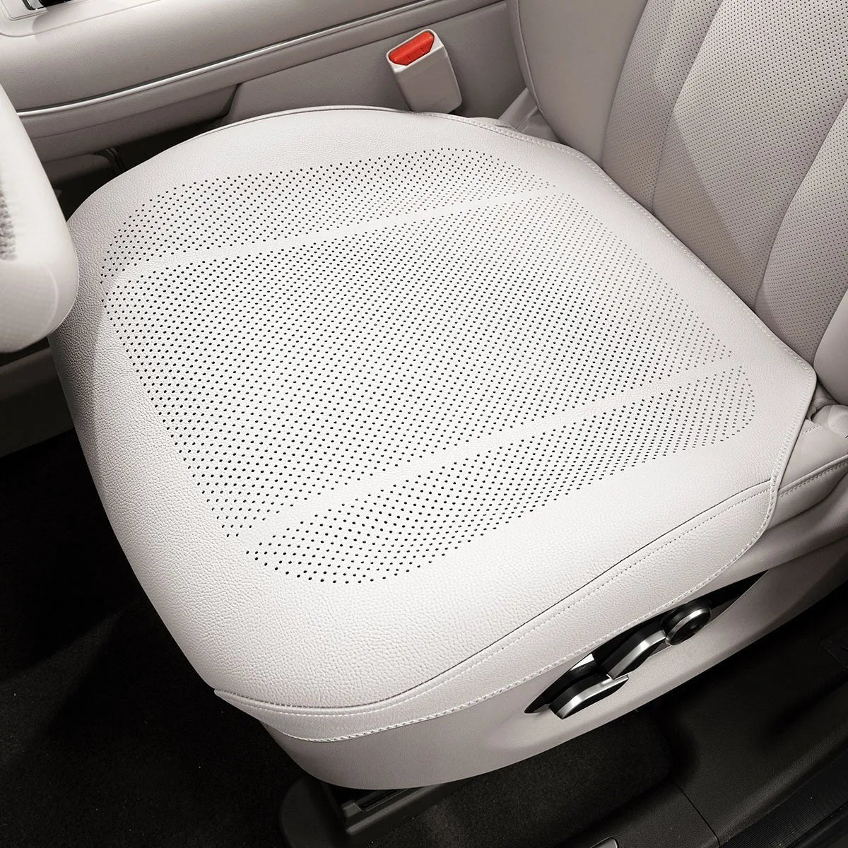zero2cart white perforated PVC front car seat cover for all-season protection against spills and daily wear.